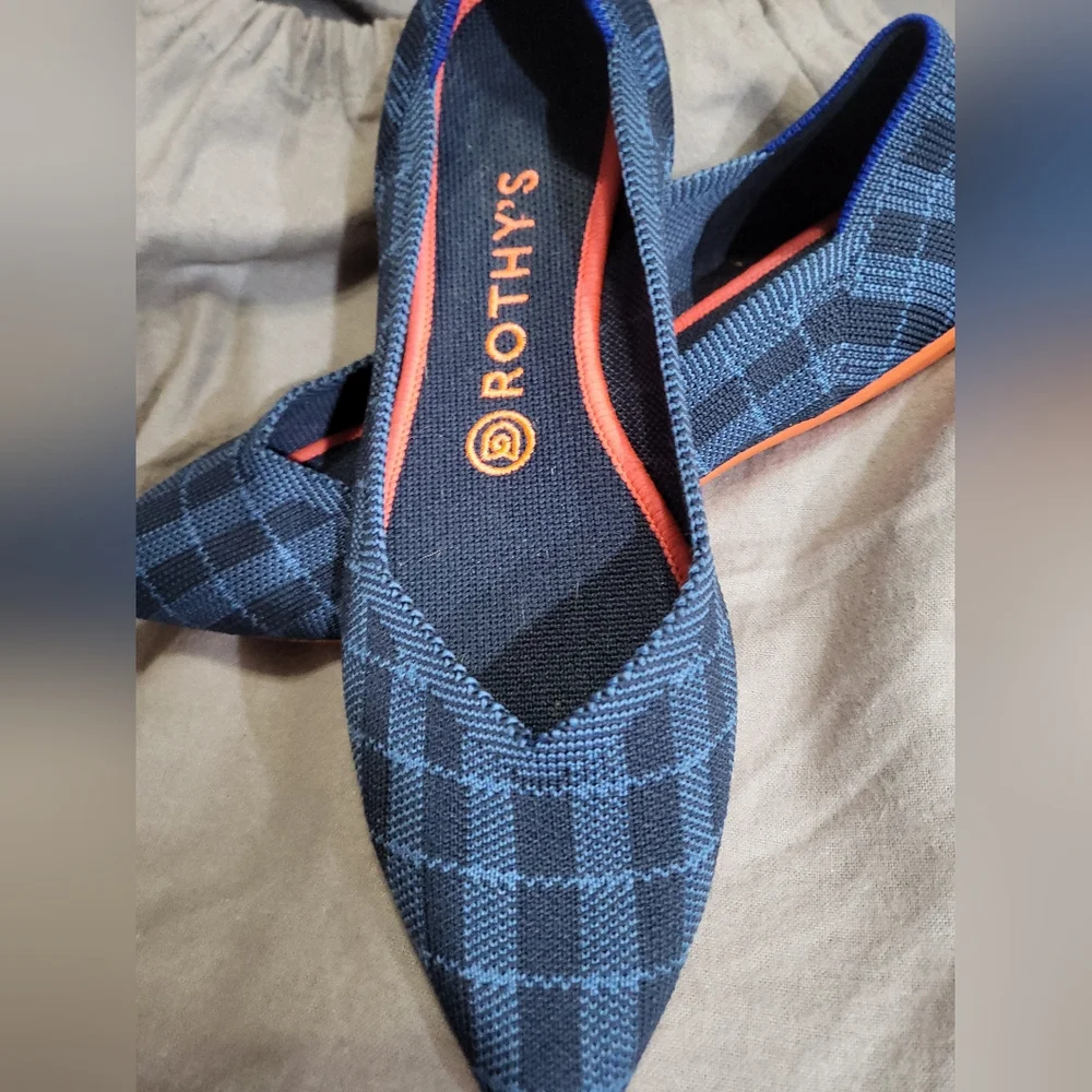 Rothy's Navy and Orange Pointed Flats